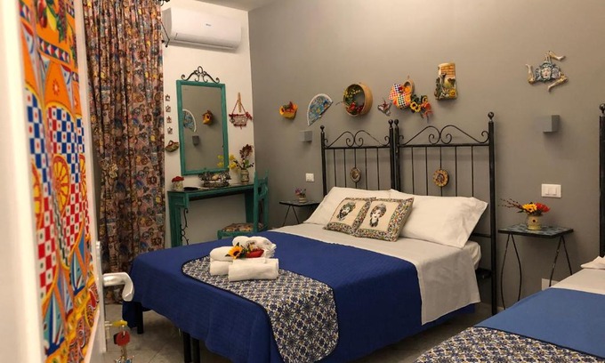 Caccamo House | cocciu d'amuri