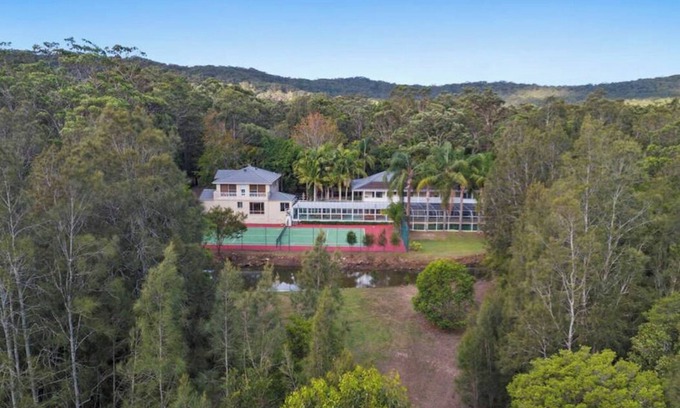 Bensville House | Cockle Bay House - Indoor Pool, Tennis Court