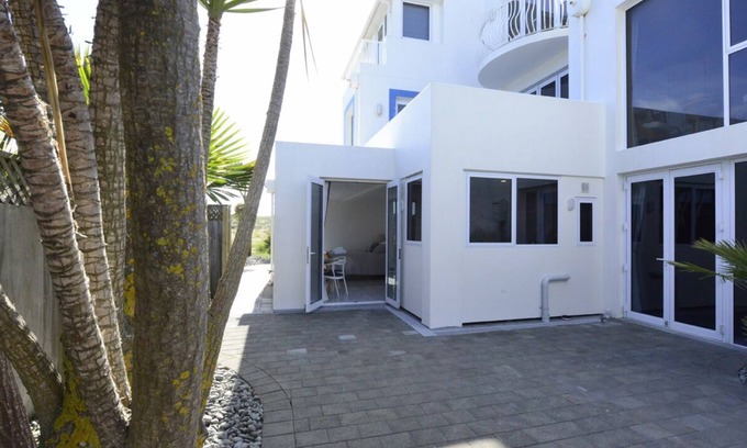 Waimairi Beach Apartment | Cockle Lane Beach Studio Two - a beachside getaway, just for you