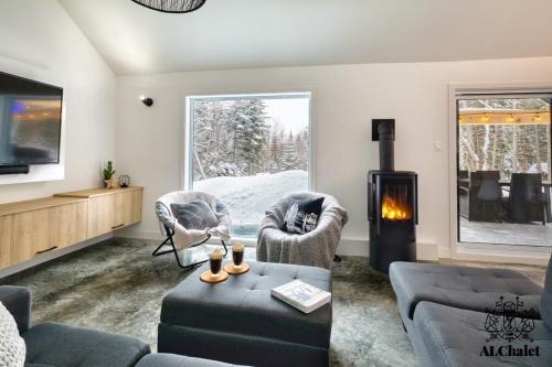 Petite-Riviere-Saint-Francois Ski Chalet | Cocotte d'hiver - Chalereux avec Foyer intérieur