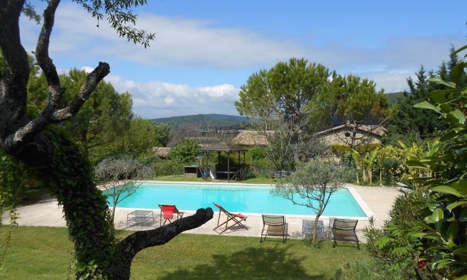 La Laupie House | COCO-colorful house vacation Drôme provençale -