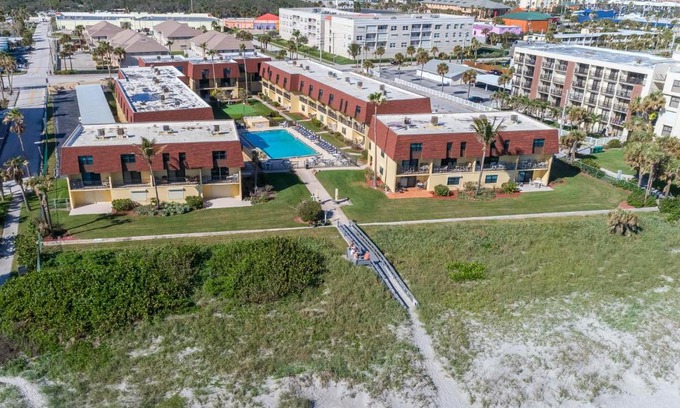 Avon By The Sea House | Cocoa Beach Club