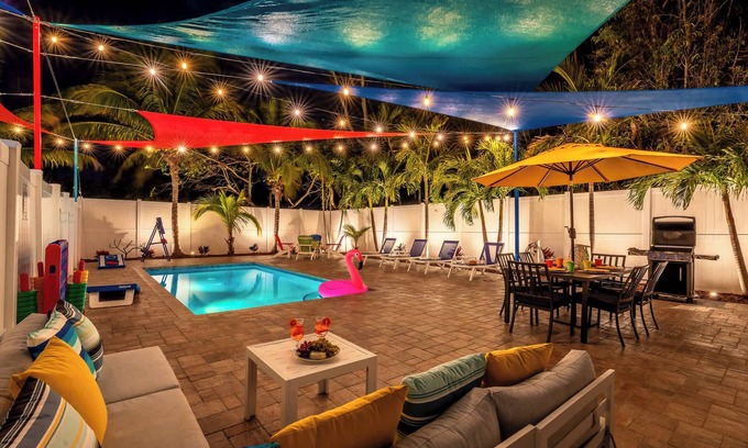 Whitney Beach House | Coconut Dreams | Heated Pool | 4 min to AMI Beach