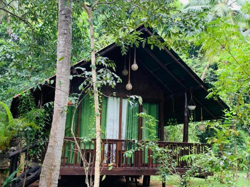 Udawalawa House | Coconut Tree House