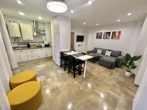 Central District Apartment | Colcha Suites
