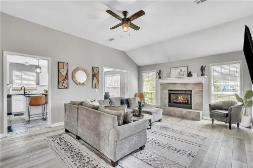 Bentonville House | Coler Comforts