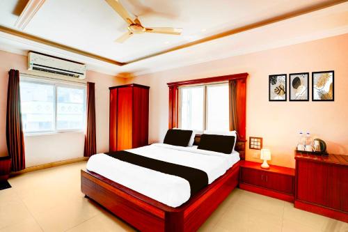 Anantapur Hotel | Collection O Anantapur Near Srikantam Circle