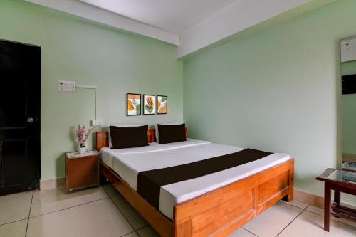 Jalpaiguri Hotel | Collection O Jalpaiguri Railway Station Formerly Greater Kailash