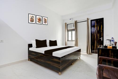 Rohini Hotel | Collection O Sector 7 Rohini Formerly Giriraj Residency