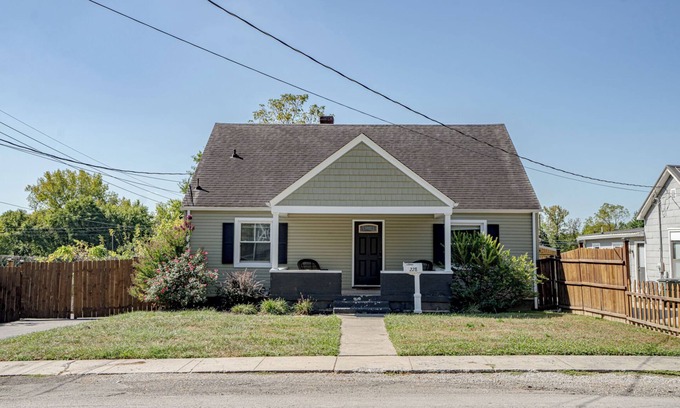 Elizabethtown House | College Bound! 4-bedroom house in Elizabethtown near Ft. Knox