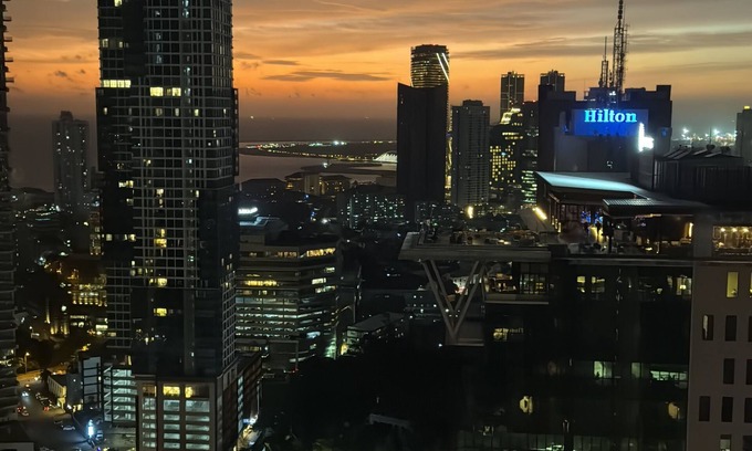 Ibbanwala Apartment | Colombo Lights - One bed apartment with panoramic views