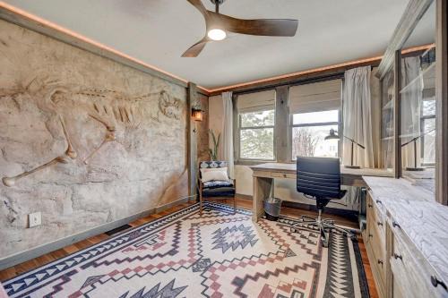 Southwest Colorado Springs House | Colorado Adventure-Mountain Bliss Hot Tub & Wifi