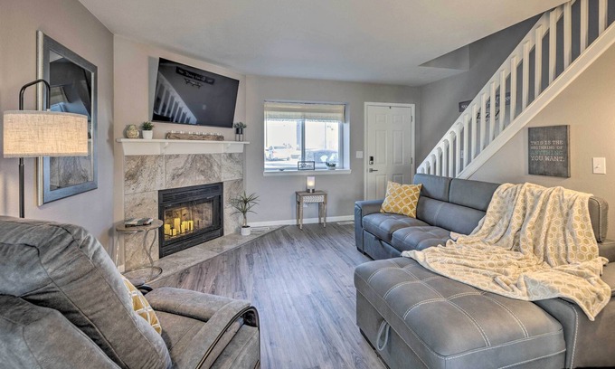 Cimarron Hills House | Colorado Springs Townhome < 8 Mi to Downtown!