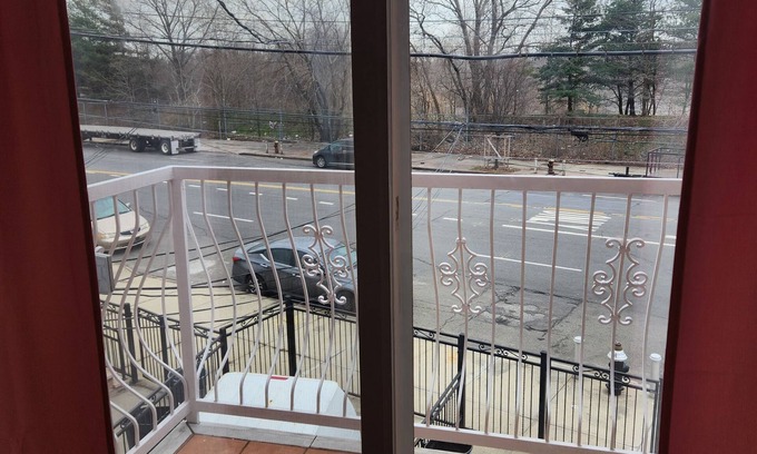 East New York House | Colorful Spacious 3 Bedroom with Free Wine