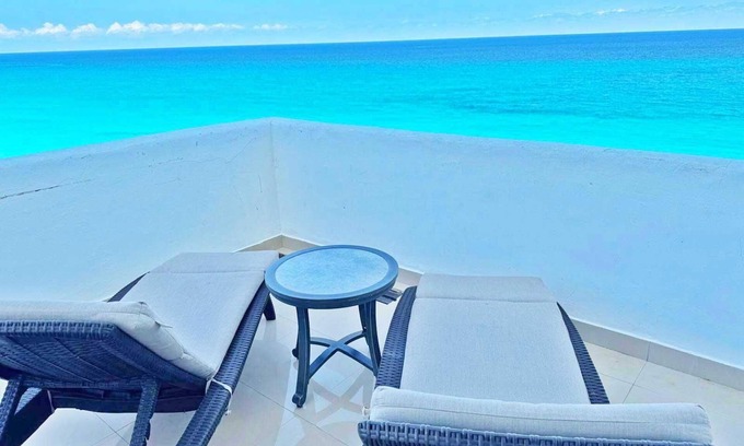 Zona Hotelera Condo | Combo #323-Tim’s Ocean Condos – Beachfront with Big Terraces Incredible Views!