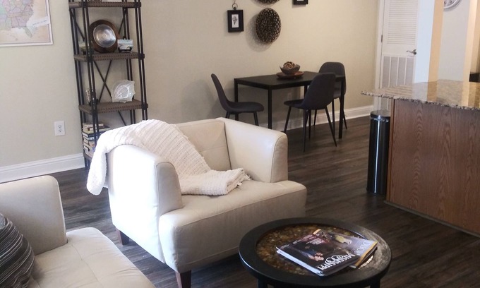 Biloxi Condo | Come and "Stay Awhile" at Oak Shores