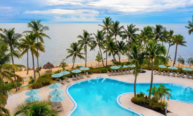 Upper Matecumbe Key Hotel | Come Create Memories w/Fun-filled Adventures at this Paradise! Outdoor Pool!
