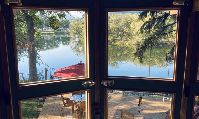 Oroville House | Come to Oroville and stay at the Robbins Nest, your home away from home.