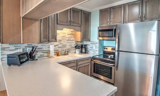 Emerald Isle Condo | Come visit NC Crystal Coast at Point Emerald Villas just steps from the sand.