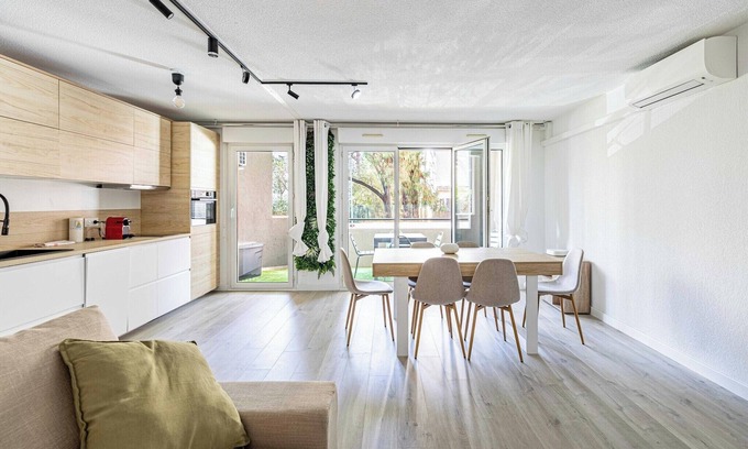 California - Pezou Apartment | Comfort and serenity with A/C, Parking and Balcony