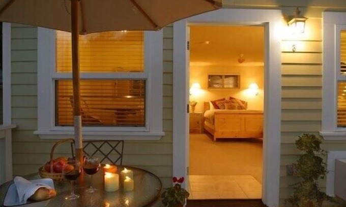 Calistoga Cottage | Comfort and Style in Our Queen Cottage