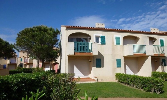 Leucate Apartment | Comfort apartment Oasis - naturist/naturist for max. 2 adults