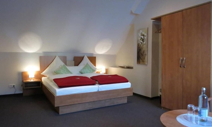 Burgschwalbach Bed & Breakfast | Comfort double room 5 (room 5) - Gästehaus Auszeit