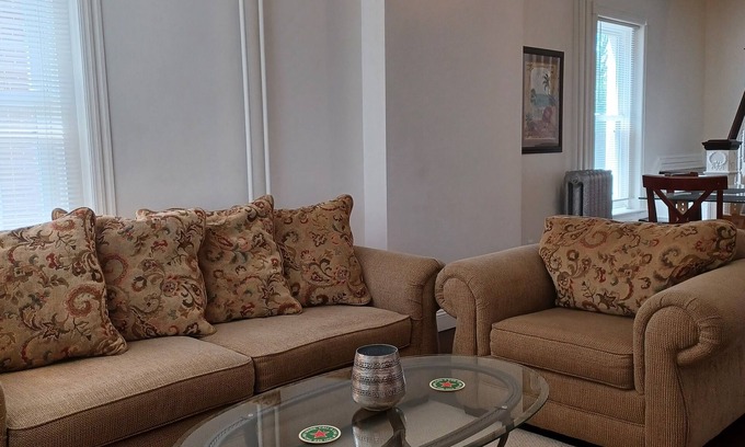 Fullerton House | Comfort In The Heart Of Allentown