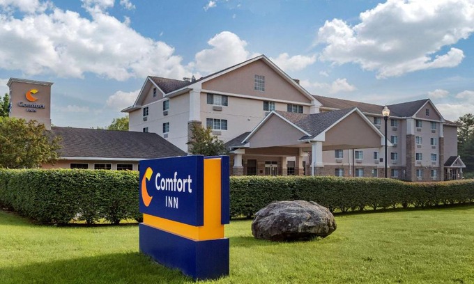 Griswold Hotel | Comfort Inn Griswold