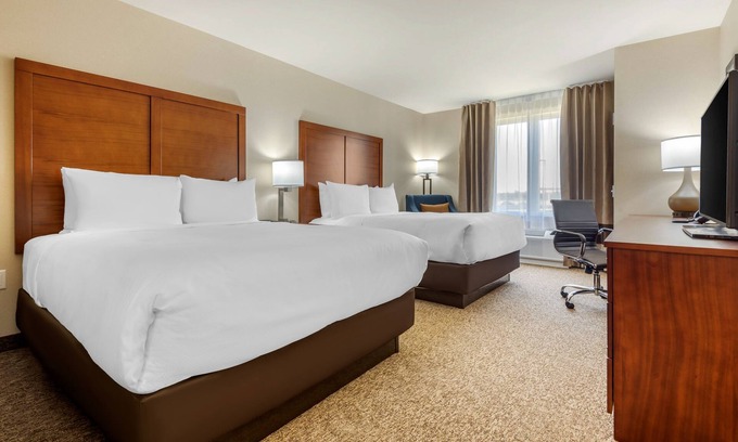Napanee Hotel | Comfort Inn & Suites