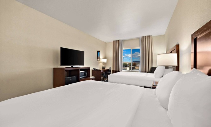 Reno Hotel | Comfort Inn & Suites Airport