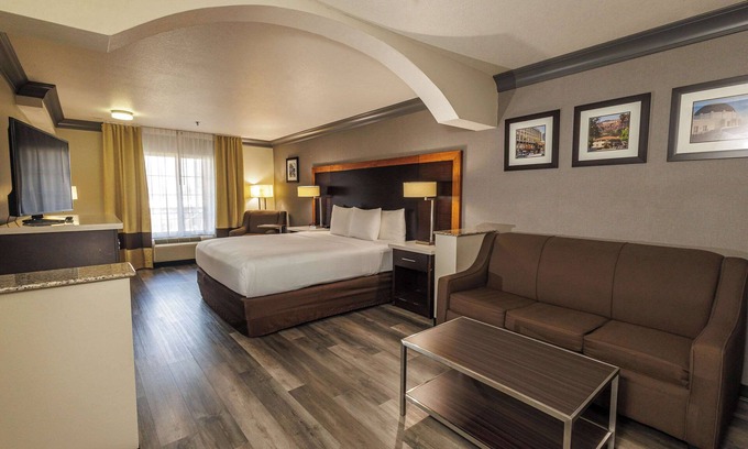 North Hollywood Hotel | Comfort Inn & Suites Near Universal - N. Hollywood - Burbank