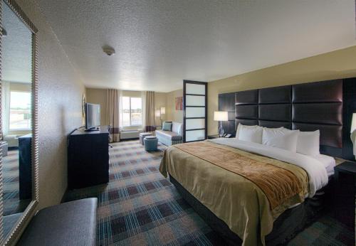 White Settlement Hotel | Comfort Inn & Suites, White Settlement-Fort Worth West, TX