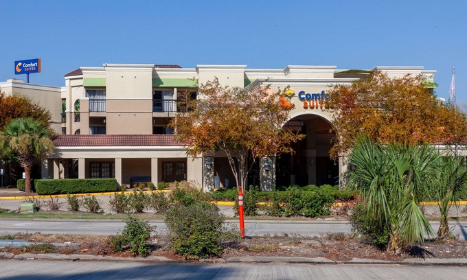 Westminster Hotel | Comfort Suites Baton Rouge South I-10