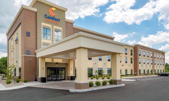 Dry Ridge Hotel | Comfort Suites Dry Ridge