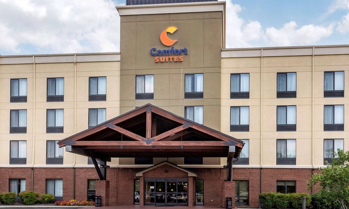 Manchester Hotel | Comfort Suites Manchester near Arnold AFB