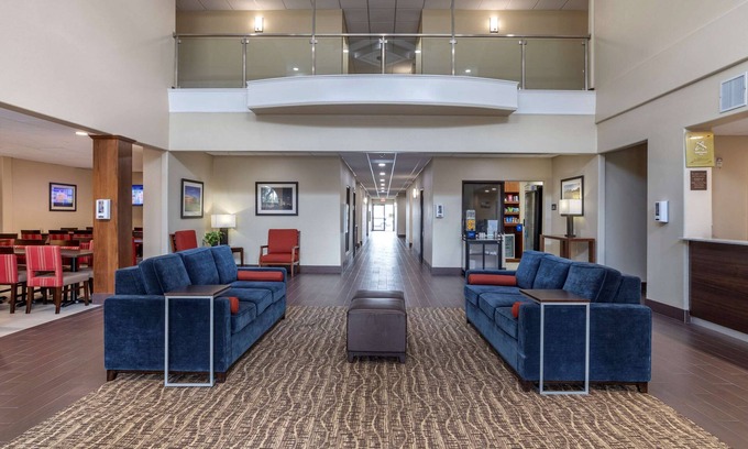 South Main Hotel | Comfort Suites near Texas Medical Center - NRG Stadium