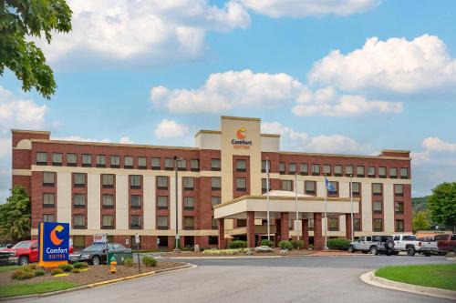 Skyland Hotel | Comfort Suites Outlet Center