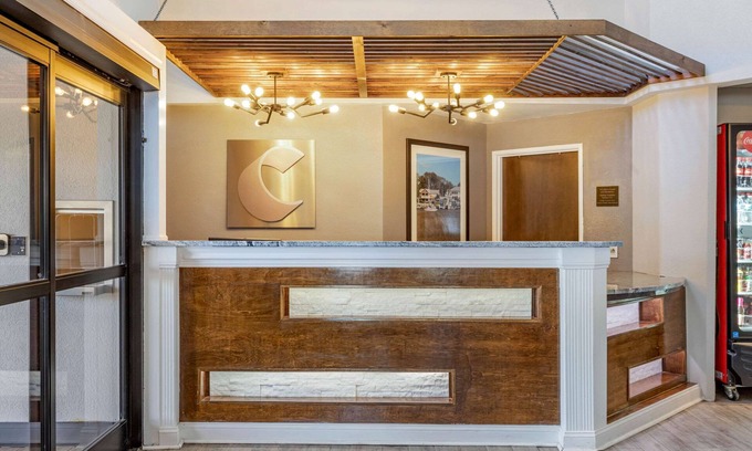 Southport Hotel | Comfort Suites Southport - Oak Island