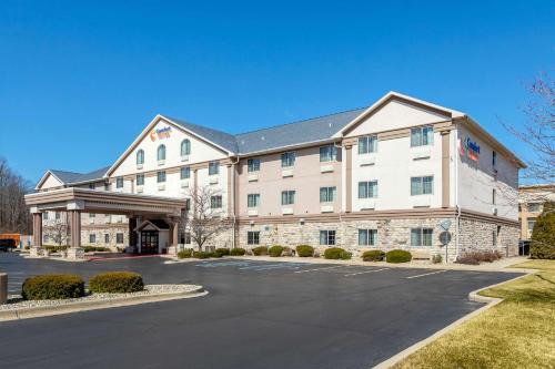 Stevensville Hotel | Comfort Suites Stevensville - St Joseph