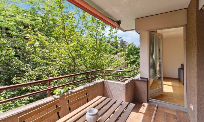 District 8 Apartment | Comfortable 1BR Apt in Zürich