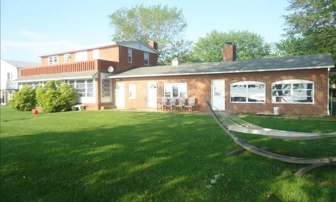Stevensville House | Comfortable 5 Bedroom Waterfront Home on Chesapeake Bay