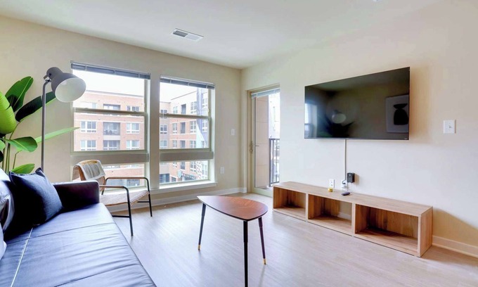 Jefferson Manor Apartment | Comfortable Alexandria Apt W Business Facilities