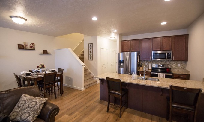 Bluffdale House | Comfortable and clean townhome