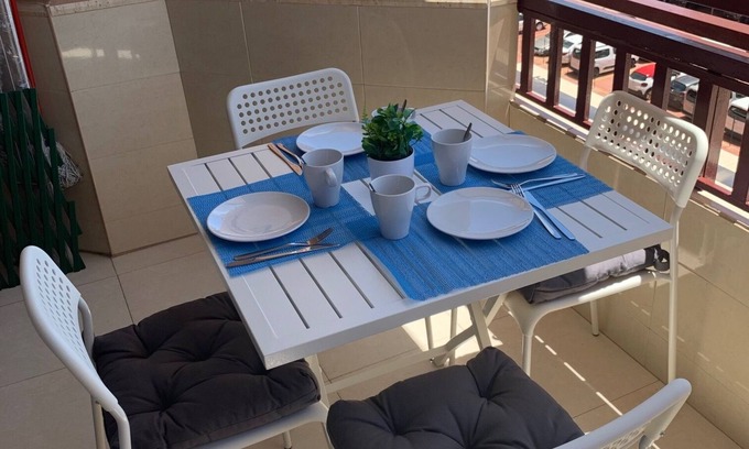 Fuengirola City Centre Apartment | comfortable apartment steps from the beach