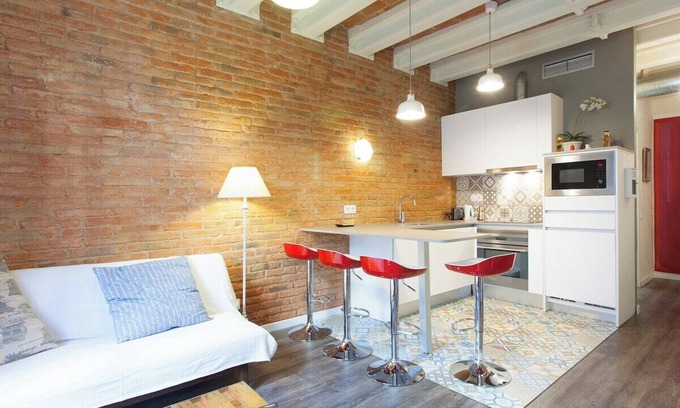 El Poble-sec Apartment | Comfortable apartment in Elkano