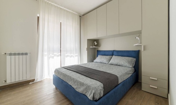 Centro Giano Apartment | Comfortable apartment located on the sixth floor of a modern residence equipped with a lift.In 40 square meters of space it comfortably accommodates two people with a double bedroom.Located in the Fonte Laurentina district, near the ring road, the Cecchi