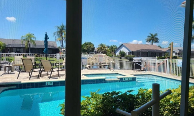 Pelican Condo | Comfortable Condo - Waterfront with Gulf Access; Pool; Views