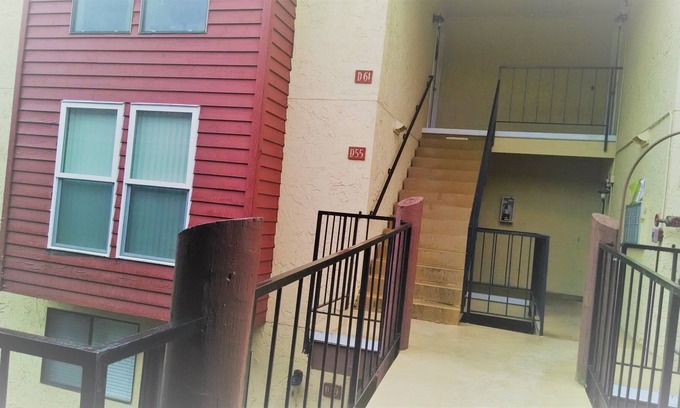 Navy Yard City Condo | Comfortable condo with mtn and water view. Close to Navy base and Seattle ferry.