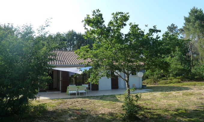 Grayan-Et-L'Hopital House | Comfortable house, in lush greenery, 5 minutes from ocean beaches